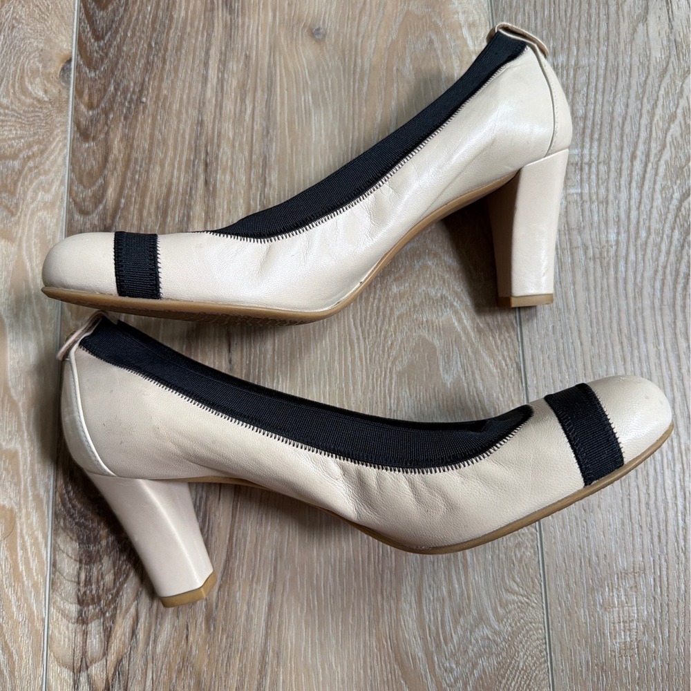 Stuart Weitzman Cream Leather Cap Toe Block Heel Pumps Size 7.5 Quiet Luxury⁠